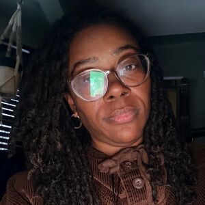 Meet your Posher, Lynn